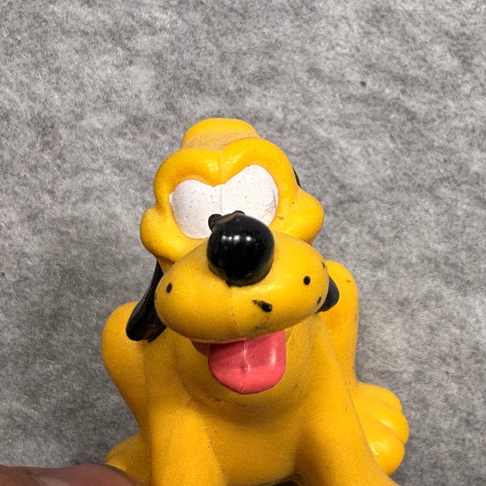 Disney Pluto PVC Toy Figurines Set of 2 Vintage Mickey Mouse Dog Collectibles - Picture 2 of 4